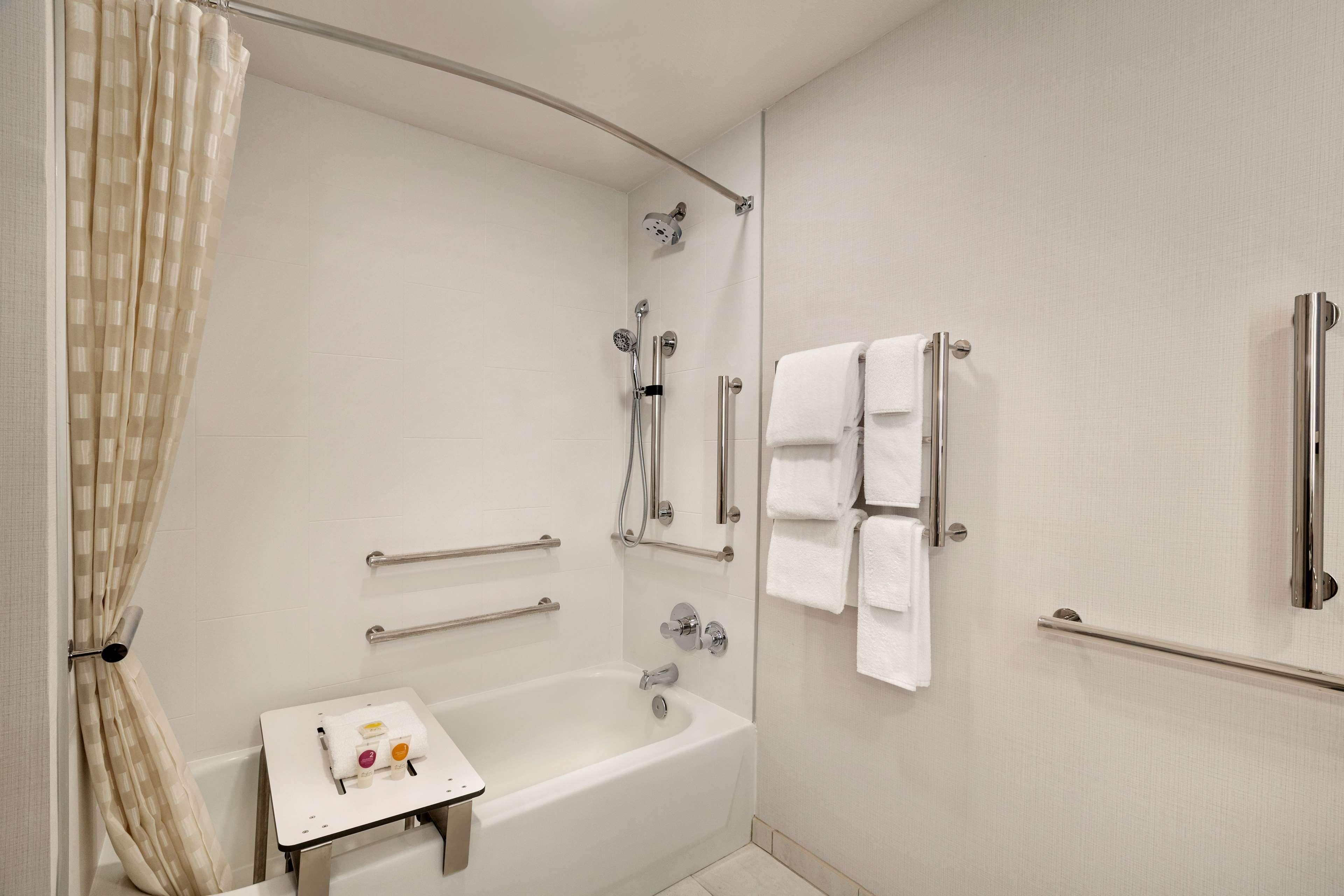 Hyatt Place Tucson Central Экстерьер фото